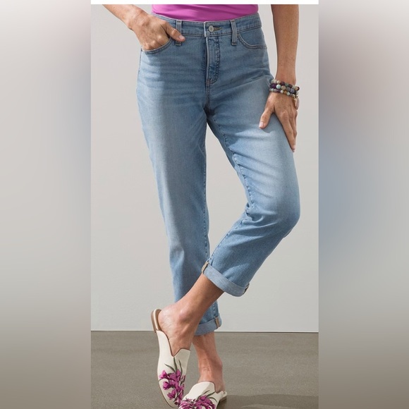 Chico's Jeans Chicos So Slimming Girlfriend Slim Leg Cropped Jeans